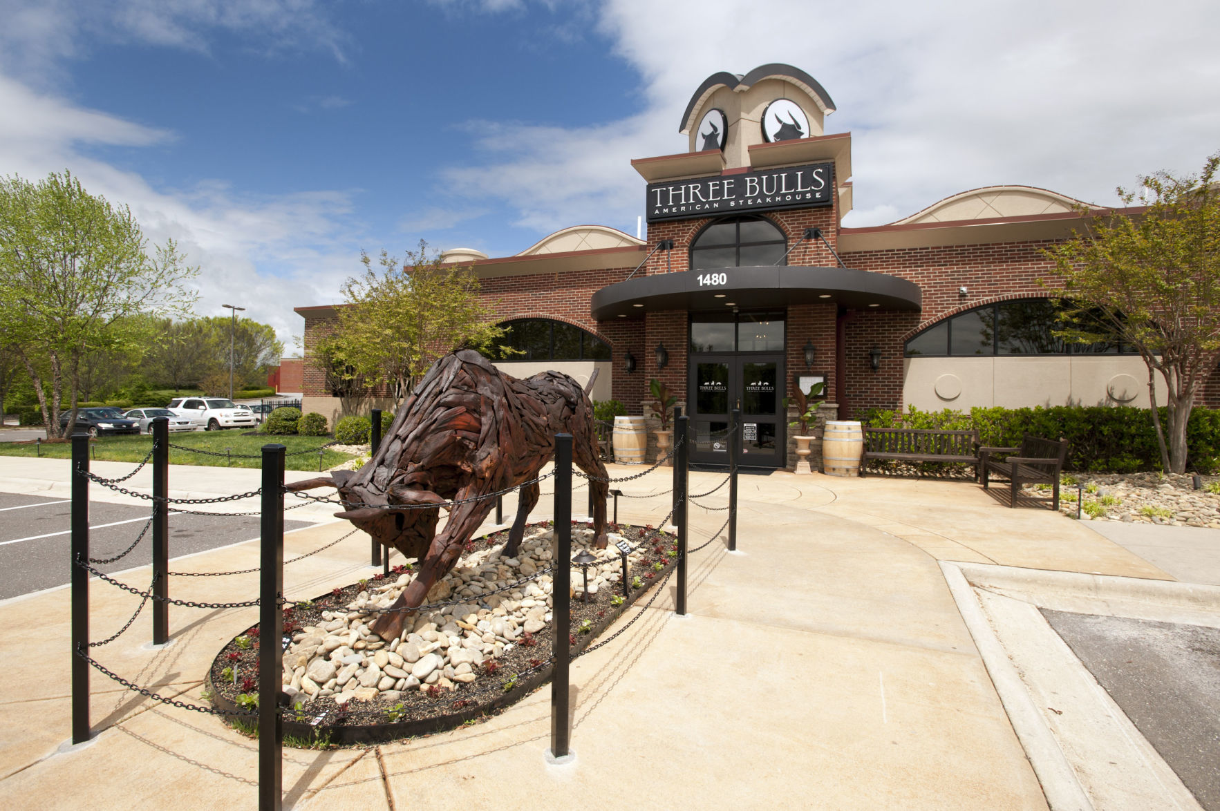 Three Bulls American Steakhouse